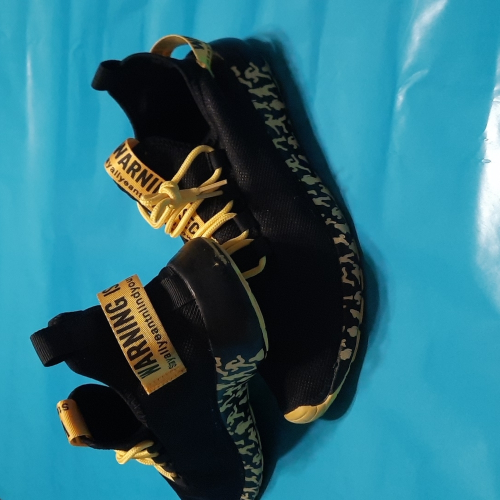 Isecurd athletic shoes